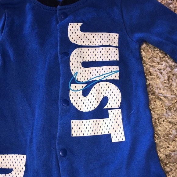 Nike just do it onesie blue and white footie nikes full snap size 3 month old - Picture 2 of 5
